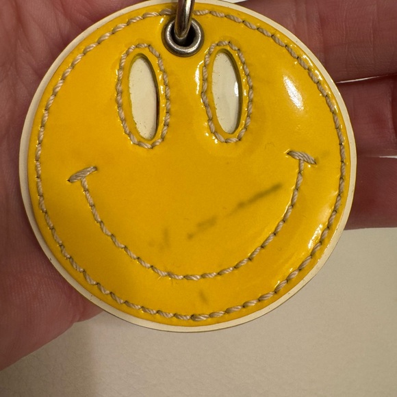Coach Patent Leather Smiley Face Charm Yellow/White keychain - Picture 3 of 8